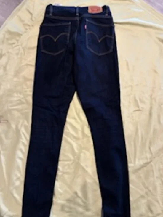 Levi jeans - Picture 2 of 2